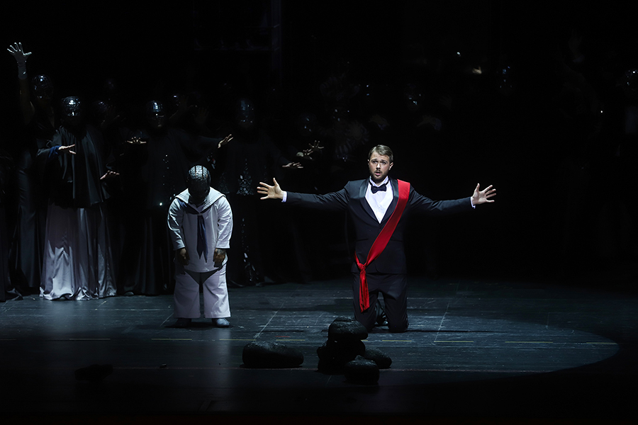 Ivan Gyngazov as Richard, Vitaly Nushtaev as Richard’s Alter ego. Photo by Anton Senko / SATOB.